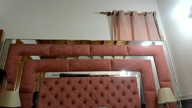 Snapshot of briana_wonder69xxx chatting on 10.26.25 briana wonder69xxx online show from 10.26.25