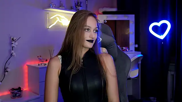 MrsTenderBeast online show from 10.05.25