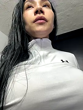 Angela isabella online show from 11.21.25