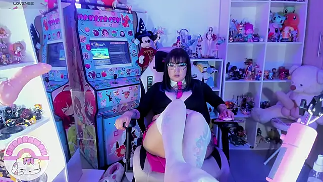 meda kawaii  online show from 02.02.25