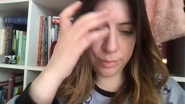 Snapshot of HYPHYtype chatting on 01.24.25 HYPHYtype online show from 01.24.25