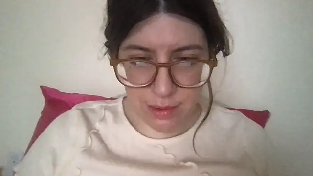 Snapshot of HYPHYtype chatting on 02.02.25 HYPHYtype online show from 02.02.25