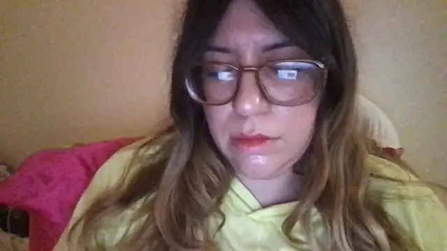 Snapshot of HYPHYtype chatting on 02.11.25 HYPHYtype online show from 02.11.25