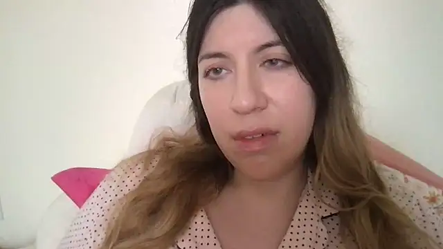 Snapshot of HYPHYtype chatting on 02.24.25 HYPHYtype online show from 02.24.25