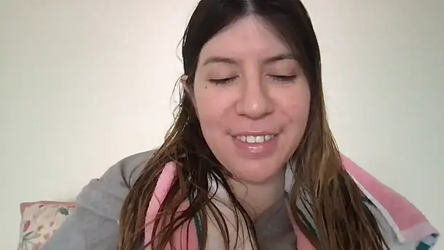 Snapshot of HYPHYtype chatting on 03.02.25 HYPHYtype online show from 03.02.25