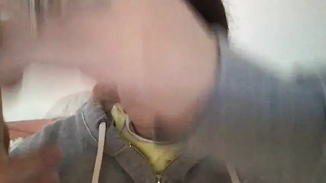 Snapshot of HYPHYtype chatting on 03.03.25 HYPHYtype online show from 03.03.25