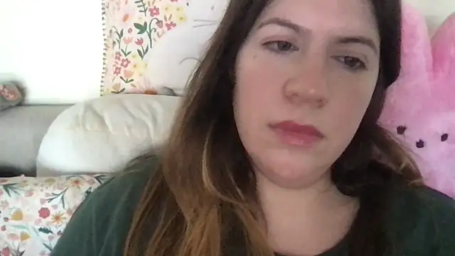 Snapshot of HYPHYtype chatting on 09.21.25 HYPHYtype online show from 09.21.25