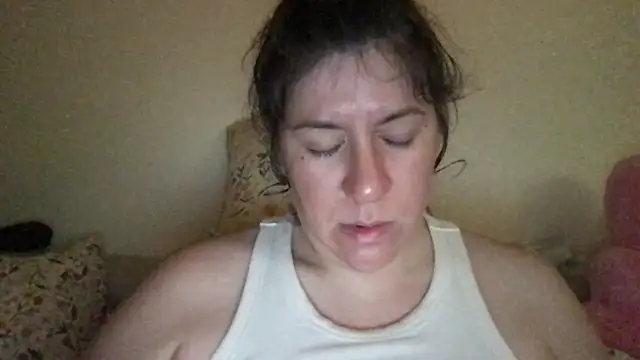 Snapshot of HYPHYtype chatting on 10.09.25 HYPHYtype online show from 10.09.25