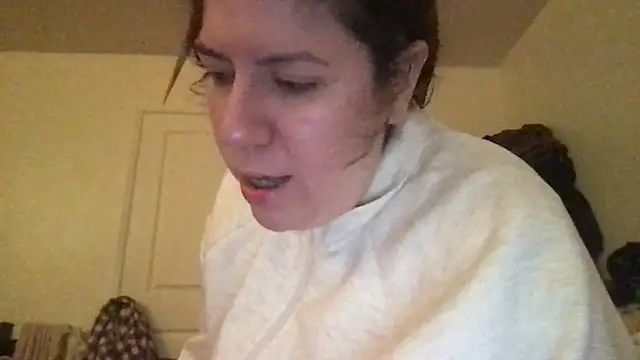 Snapshot of HYPHYtype chatting on 10.13.25 HYPHYtype online show from 10.13.25