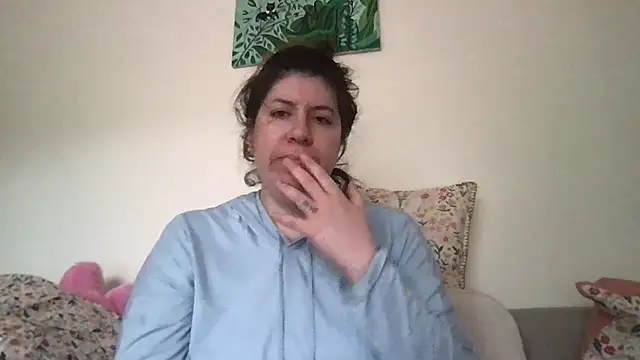 Snapshot of HYPHYtype chatting on 11.16.25 HYPHYtype online show from 11.16.25