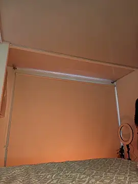 Lucy Marin online show from 12.02.25