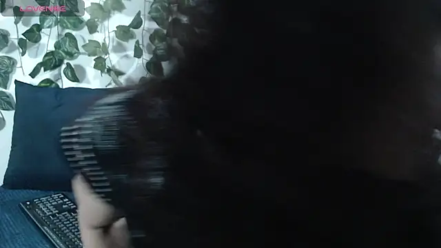 ariana sanz1 online show from 11.04.25