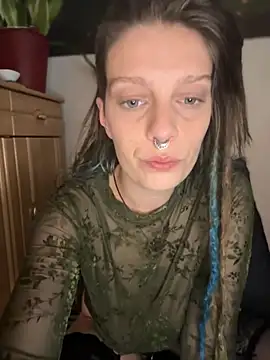 MenaDreadfull online show from 12.04.25