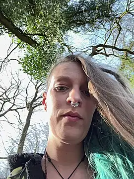 MenaDreadfull online show from 03.06.26