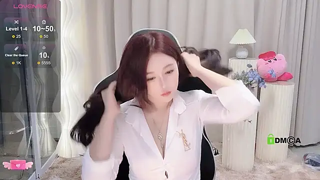 Snapshot of Happy_Kitty chatting on 01.22.25 Happy Kitty online show from 01.22.25