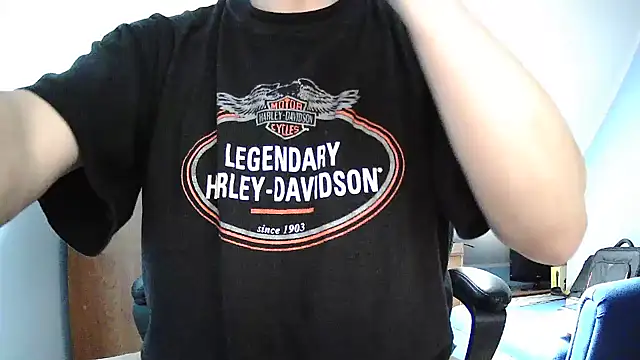 Snapshot of Niko_slave chatting on 01.24.25 Niko slave online show from 01.24.25