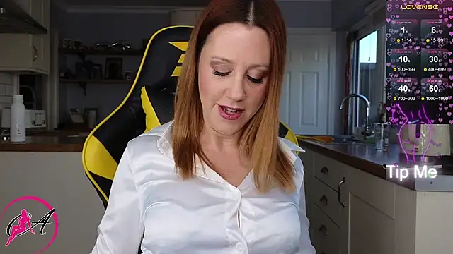 stripmequick online show from 01.07.25