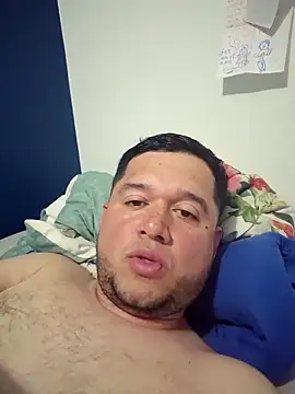 Snapshot of DiegoDuke chatting on 11.11.25 DiegoDuke online show from 11.11.25