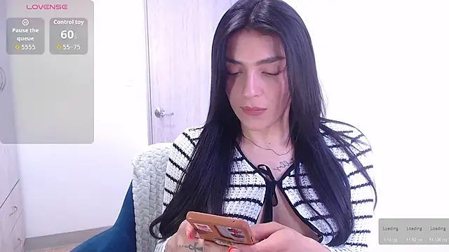 Snapshot of EricaVanderhill chatting on 10.24.25 EricaVanderhill online show from 10.24.25