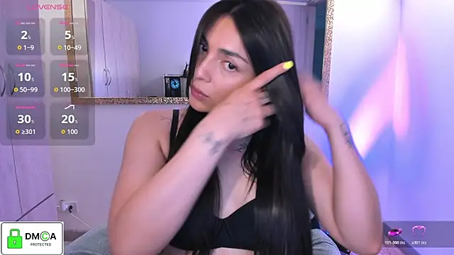 Snapshot of EricaVanderhill chatting on 11.29.25 EricaVanderhill online show from 11.29.25