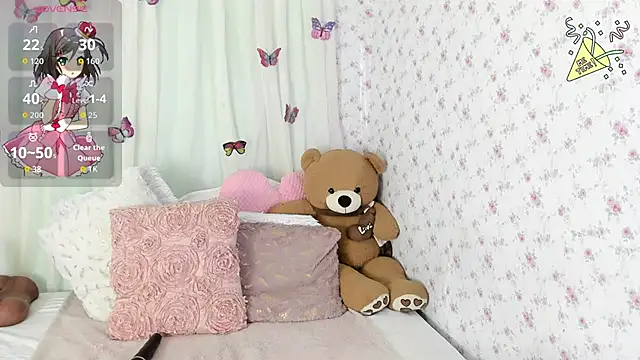 Snapshot of karinaEbony chatting on 11.26.25 karinaEbony online show from 11.26.25