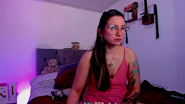 vanessabrown  online show from 01.14.26