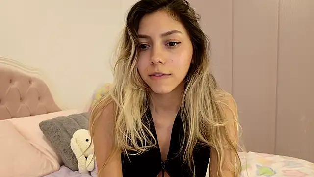 Sensualtease online show from 02.14.25