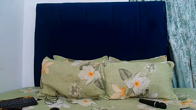 Snapshot of AvaOcean chatting on 02.07.25 AvaOcean online show from 02.07.25