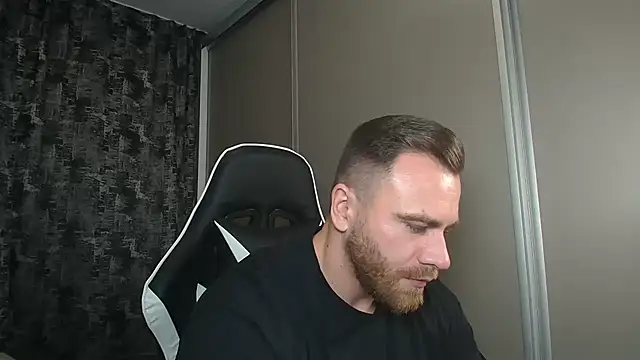 Snapshot of Thori92 chatting on 12.08.24 Thori92 online show from 12.08.24
