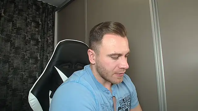 Snapshot of Thori92 chatting on 01.16.25 Thori92 online show from 01.16.25