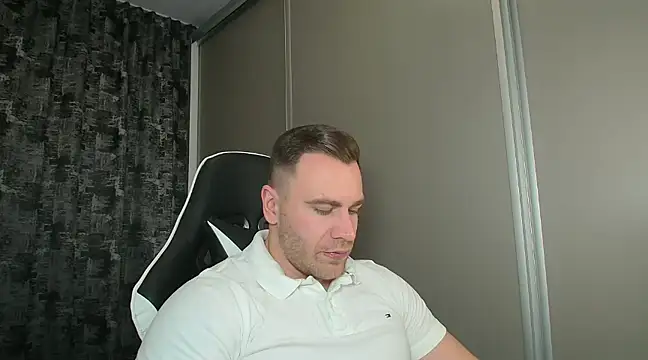 Snapshot of Thori92 chatting on 01.24.25 Thori92 online show from 01.24.25