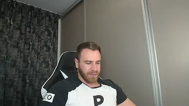 Snapshot of Thori92 chatting on 03.14.25 Thori92 online show from 03.14.25