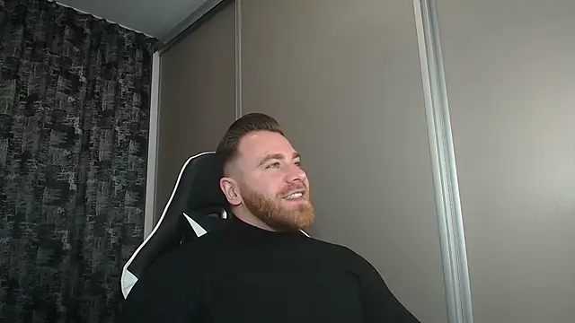 Snapshot of Thori92 chatting on 03.18.25 Thori92 online show from 03.18.25
