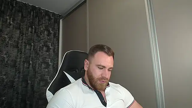 Snapshot of Thori92 chatting on 03.22.25 Thori92 online show from 03.22.25