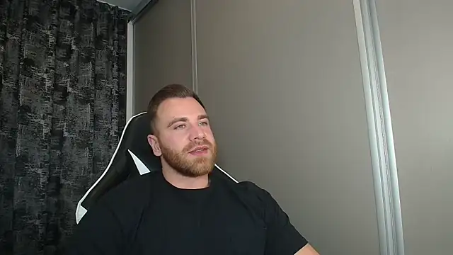 Thori92 online show from 10.29.25