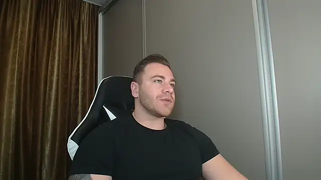 Thori92 online show from 12.14.25