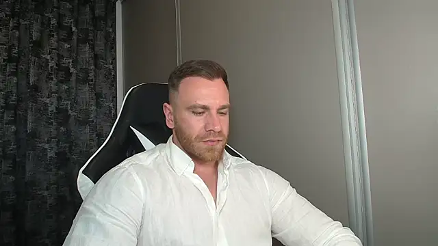 Snapshot of Thori92 chatting on 06.05.26 Thori92 online show from 06.05.26