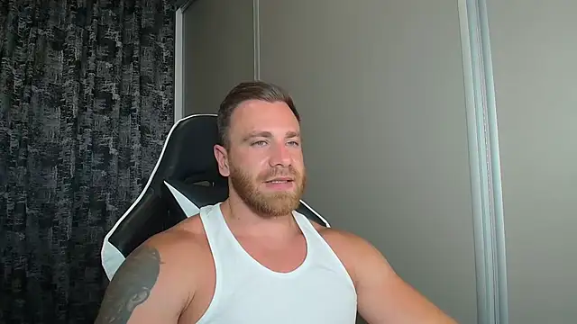 Snapshot of Thori92 chatting on 06.30.26 Thori92 online show from 06.30.26