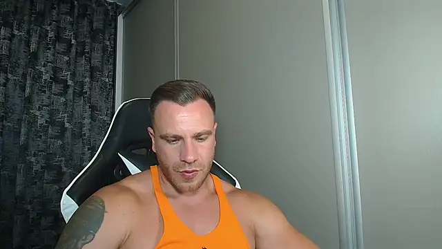 Snapshot of Thori92 chatting on 07.06.26 Thori92 online show from 07.06.26