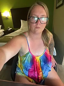 Lizzyloo online show from 03.22.26