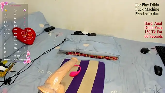 Snapshot of dilmi-umesha chatting on 03.08.25 dilmi-umesha online show from 03.08.25