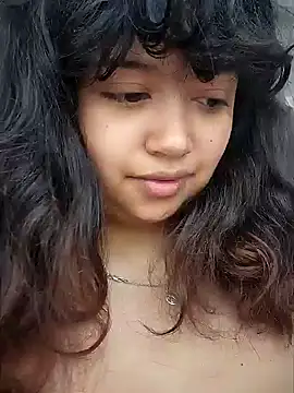 Peach Girll online show from 12.24.24