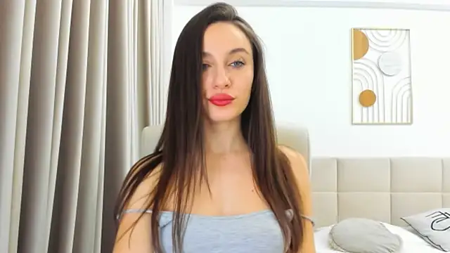 Snapshot of Sunshine_Eva chatting on 12.20.24 Sunshine Eva online show from 12.20.24