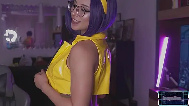 LucyAllenX online show from 12.08.24