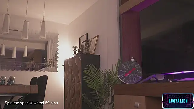 LucyAllenX online show from 01.19.25