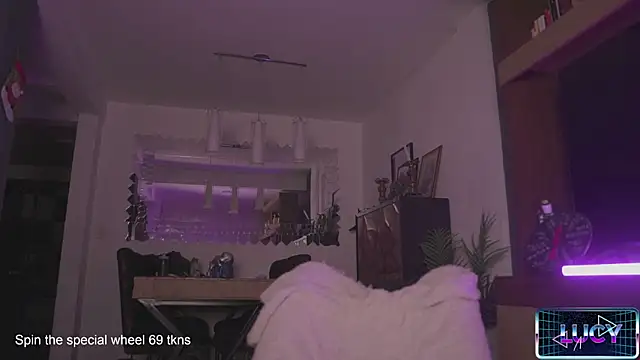 LucyAllenX online show from 01.24.25