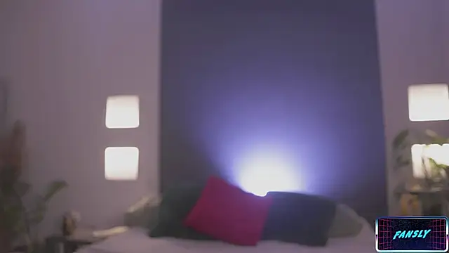 LucyAllenX online show from 02.18.25