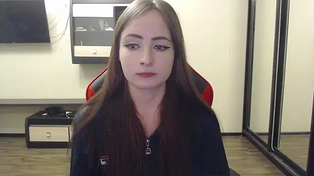 Laralianna online show from 12.14.24