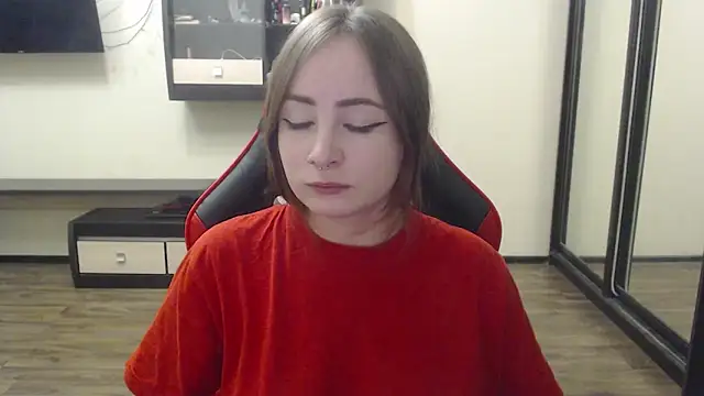 Laralianna online show from 12.21.24