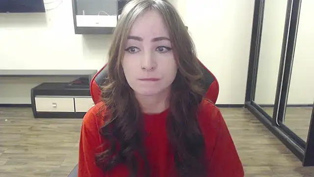 Laralianna online show from 12.22.24